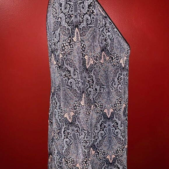 ASTR Long Sleeve Abstract Dress - Picture 3 of 7